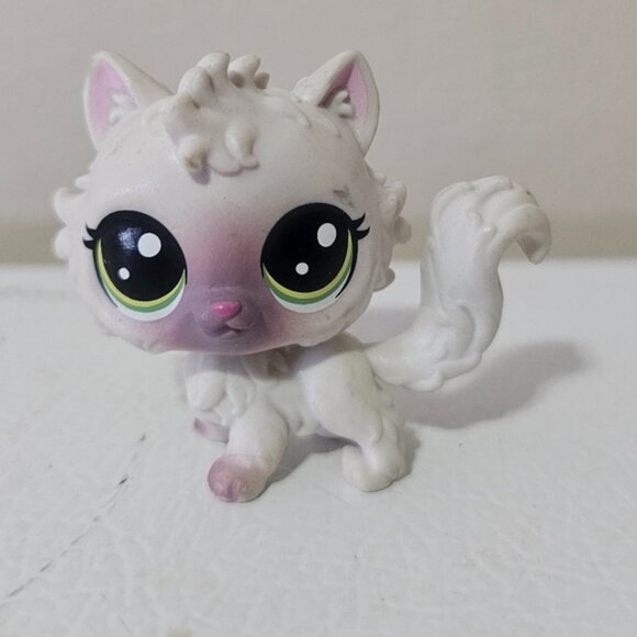 Littlest Pet Shop Authentic 2-81 Cleo Curlycat White - Picture 1 of 5